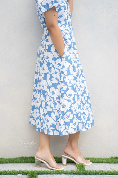 Blue Blossom Breeze Midi Dress