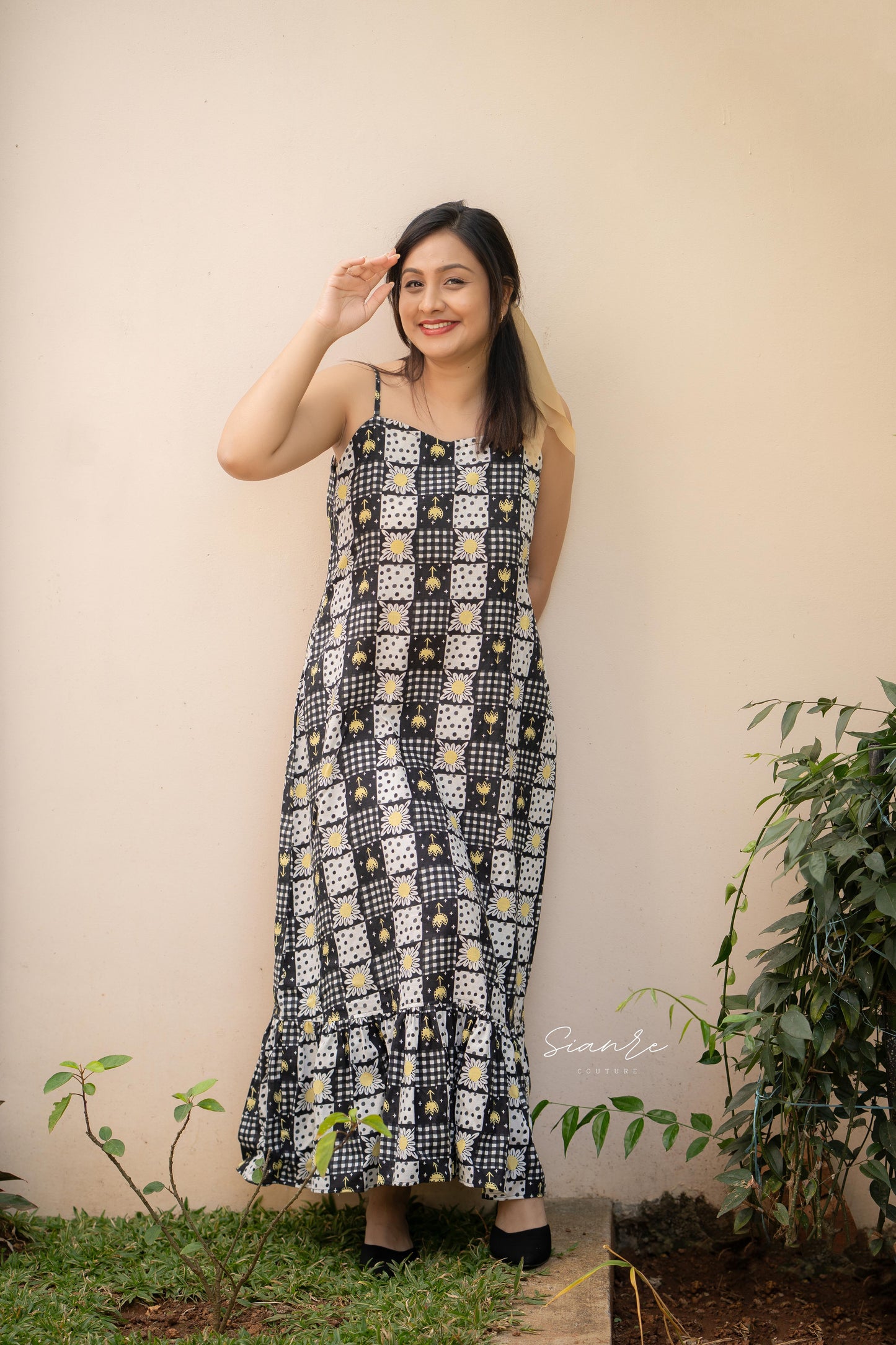 Sunny Noir Maxi Dress